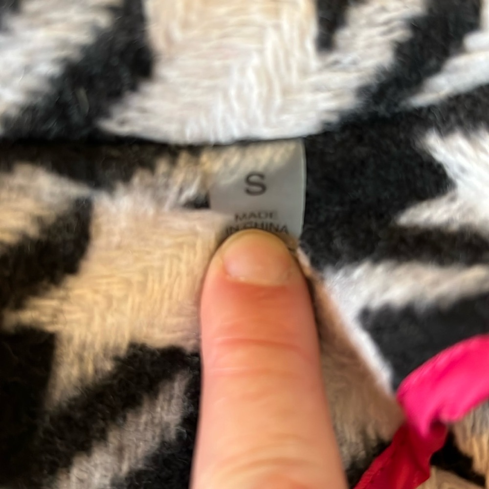 Bagatelle Houndstooth Button Front Oversized Jack… - image 6